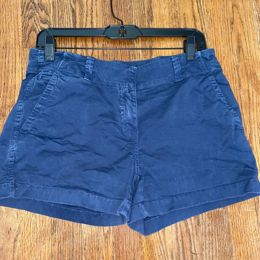 Vineyard Vines shorts